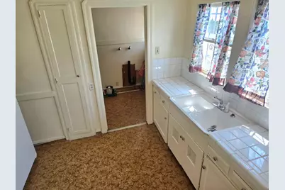 8106 Holly Street, Oakland, CA 94621 - Photo 7
