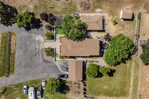 5726 Pettinger Rd, Valley Springs, CA 95252 - Photo 3