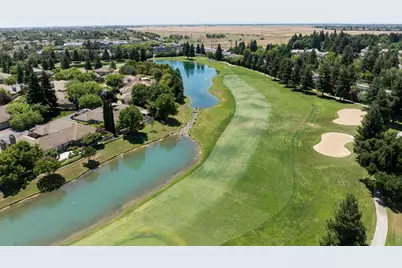 9516 Golf Course Lane, Elk Grove, CA 95758 - Photo 9