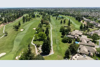 9516 Golf Course Lane, Elk Grove, CA 95758 - Photo 11