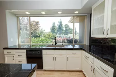 9516 Golf Course Lane, Elk Grove, CA 95758 - Photo 37