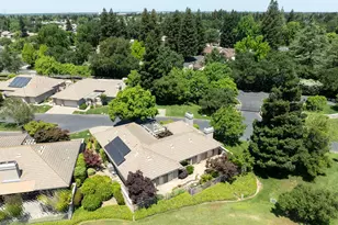 9516 Golf Course Ln, Elk Grove, CA 95758 - Photo 5