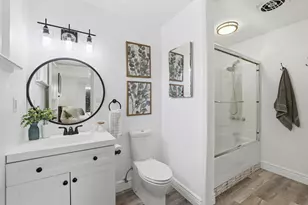 8538 Everglade Dr, Sacramento, CA 95826 - Photo 17