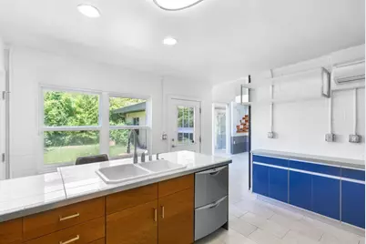 1449 Claremont Way, Sacramento, CA 95822 - Photo 9