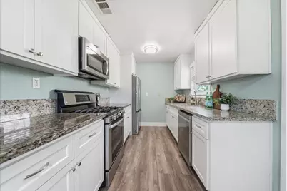 2865 26th Avenue, Sacramento, CA 95820 - Photo 11