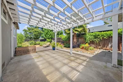 2865 26th Avenue, Sacramento, CA 95820 - Photo 19