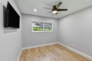 7997 La Riviera Dr, Sacramento, CA 95826 - Photo 23