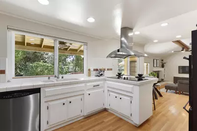 8328 Woodborough Way, Fair Oaks, CA 95628 - Photo 19
