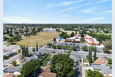 137 Majorca Circle, Sacramento, CA 95823 - Photo 29