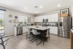 8256 Schellhous Dr, Roseville, CA 95747 - Photo 9