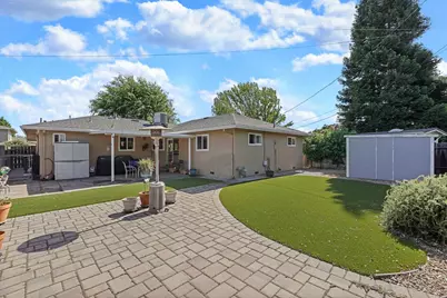 819 Sylvia Drive, Lodi, CA 95240 - Photo 37