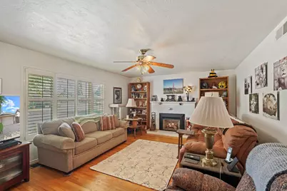 819 Sylvia Drive, Lodi, CA 95240 - Photo 9