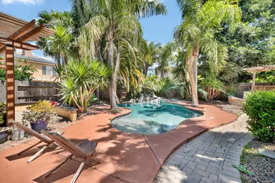 9445 Loire Valley Way, Elk Grove, CA 95624 - Photo 19