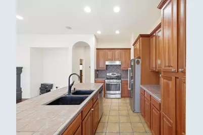 9445 Loire Valley Way, Elk Grove, CA 95624 - Photo 7