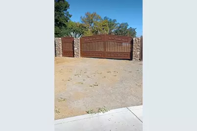 2433 Canal Drive, Stockton, CA 95204 - Photo 1
