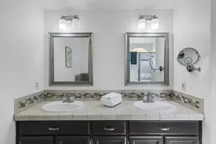 8647 Little Wood Cir, Elk Grove, CA 95624 - Photo 35