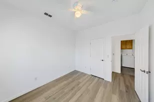 8647 Little Wood Cir, Elk Grove, CA 95624 - Photo 27