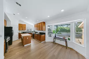 8647 Little Wood Cir, Elk Grove, CA 95624 - Photo 5