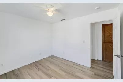 8647 Little Wood Circle, Elk Grove, CA 95624 - Photo 37