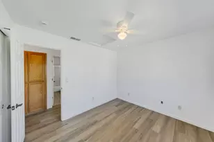 8647 Little Wood Cir, Elk Grove, CA 95624 - Photo 39