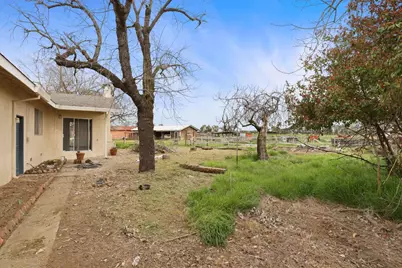 8595 Bradshaw Road, Elk Grove, CA 95624 - Photo 25