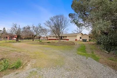 8595 Bradshaw Road, Elk Grove, CA 95624 - Photo 3