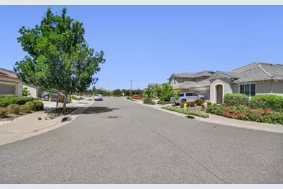 308 Winthrop Court, Roseville, CA 95747 - Photo 63