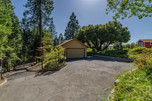 27279 Inspiration Dr, Pioneer, CA 95666 - Photo 9