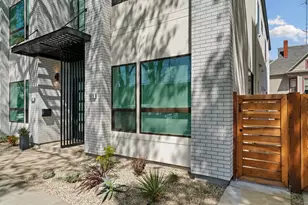 1429 W St, Sacramento, CA 95818 - Photo 1