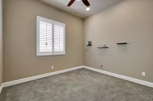 3001 Demartini Dr, Roseville, CA 95661 - Photo 37