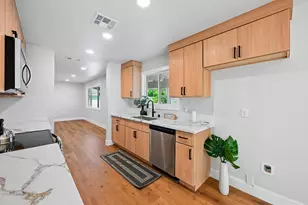 9060 New Dawn Dr, Sacramento, CA 95826 - Photo 17
