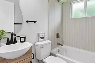 9060 New Dawn Dr, Sacramento, CA 95826 - Photo 25