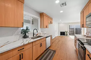 9060 New Dawn Dr, Sacramento, CA 95826 - Photo 13