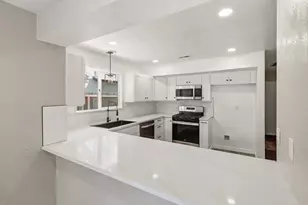 7521 Delta Pointe Way, Sacramento, CA 95823 - Photo 17