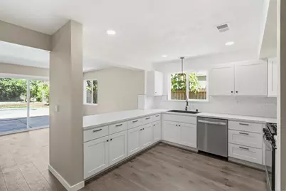 7521 Delta Pointe Way, Sacramento, CA 95823 - Photo 21