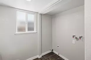 7521 Delta Pointe Way, Sacramento, CA 95823 - Photo 27