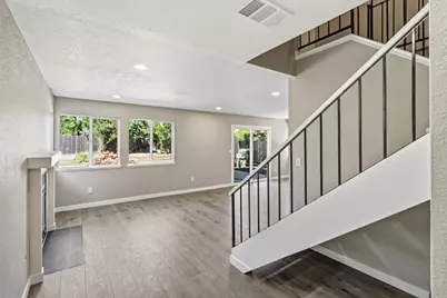 7521 Delta Pointe Way, Sacramento, CA 95823 - Photo 9