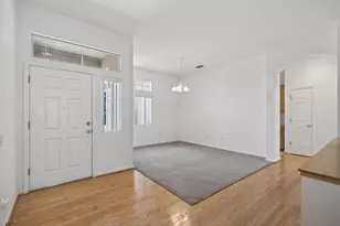 4597 Coach Lamp Ln, Roseville, CA 95747 - Photo 9