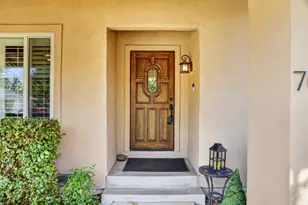7064 Riverside Blvd, Sacramento, CA 95831 - Photo 3