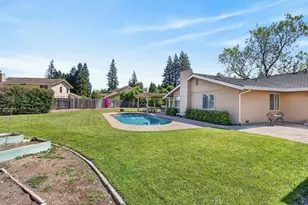 7064 Riverside Blvd, Sacramento, CA 95831 - Photo 45