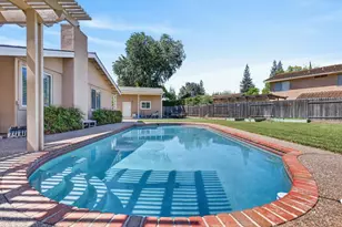 7064 Riverside Blvd, Sacramento, CA 95831 - Photo 47