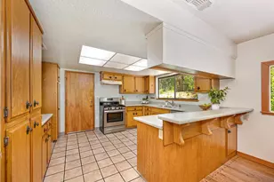 10650 Pine Hill Dr, Grass Valley, CA 95945 - Photo 13