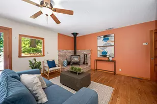 10650 Pine Hill Dr, Grass Valley, CA 95945 - Photo 9