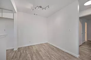 2541 Fulton Square Ln, Sacramento, CA 95821 - Photo 11