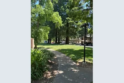 3715 Tallyho Drive #32, Sacramento, CA 95826 - Photo 3