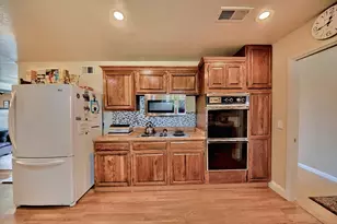 878 Alexander St, Livermore, CA 94550 - Photo 17