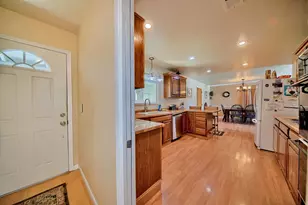 878 Alexander St, Livermore, CA 94550 - Photo 11