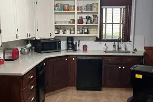 411 J St, Los Banos, CA 93635 - Photo 11