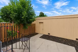 5983 Mack Rd, Sacramento, CA 95823 - Photo 21
