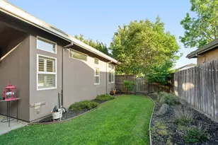 933 Golden Oak Dr, Lodi, CA 95242 - Photo 29
